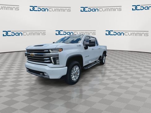 Used 2022 Chevrolet Silverado 2500 High Country w/ Z71 Off-Road Package AWD/4WD image 4