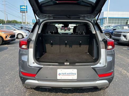 Used 2022 Chevrolet TrailBlazer LT w/ Convenience Package FWD image 24