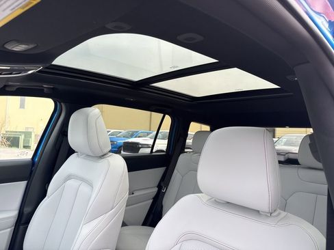 New 2026 Jeep Cherokee Limited image 17