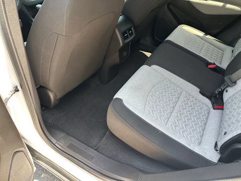 Used 2024 Chevrolet Equinox LS w/ LS Convenience Package FWD image 33