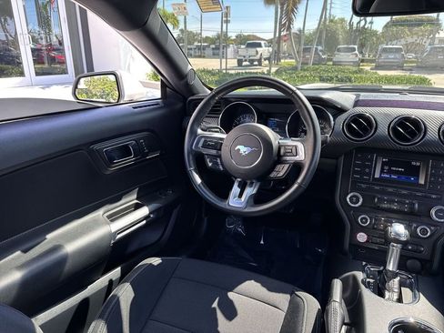 Used 2016 Ford Mustang Coupe RWD image 21