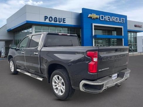 Used 2022 Chevrolet Silverado 1500 LTZ AWD/4WD image 3