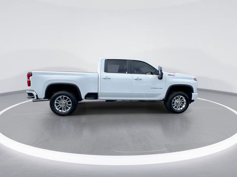 Used 2025 Chevrolet Silverado 2500 LT w/ Z71 Chrome Sport Edition image 9