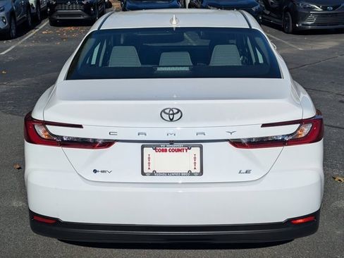 Used 2025 Toyota Camry LE image 6