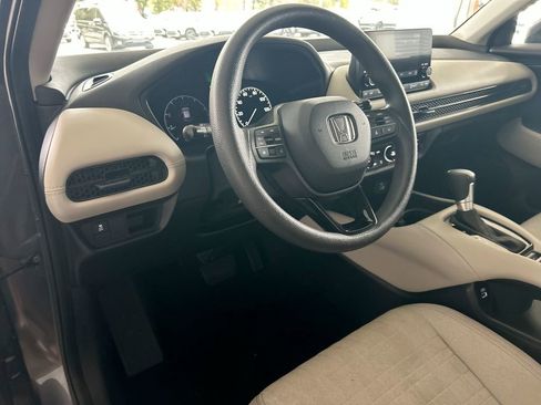 Used 2023 Honda HR-V LX image 14