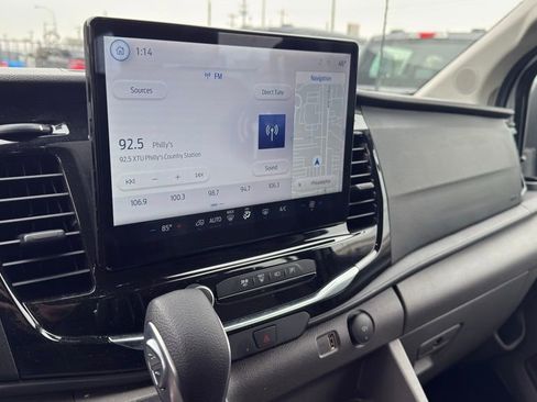 Used 2023 Ford Transit 350 XLT image 12