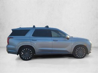 Used 2024 Hyundai Palisade Calligraphy FWD video 4