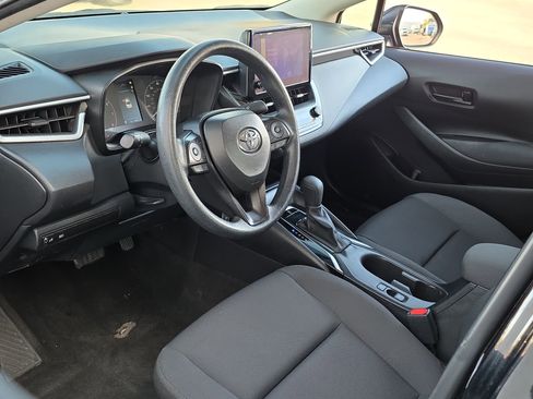 Used 2023 Toyota Corolla LE image 10