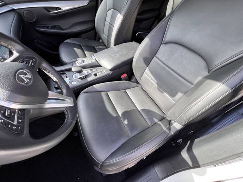 Used 2020 INFINITI QX50 Luxe w/ Navigation Package image 27