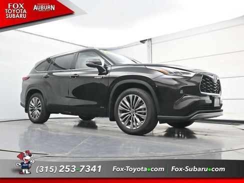 Used 2021 Toyota Highlander Platinum AWD/4WD image 23