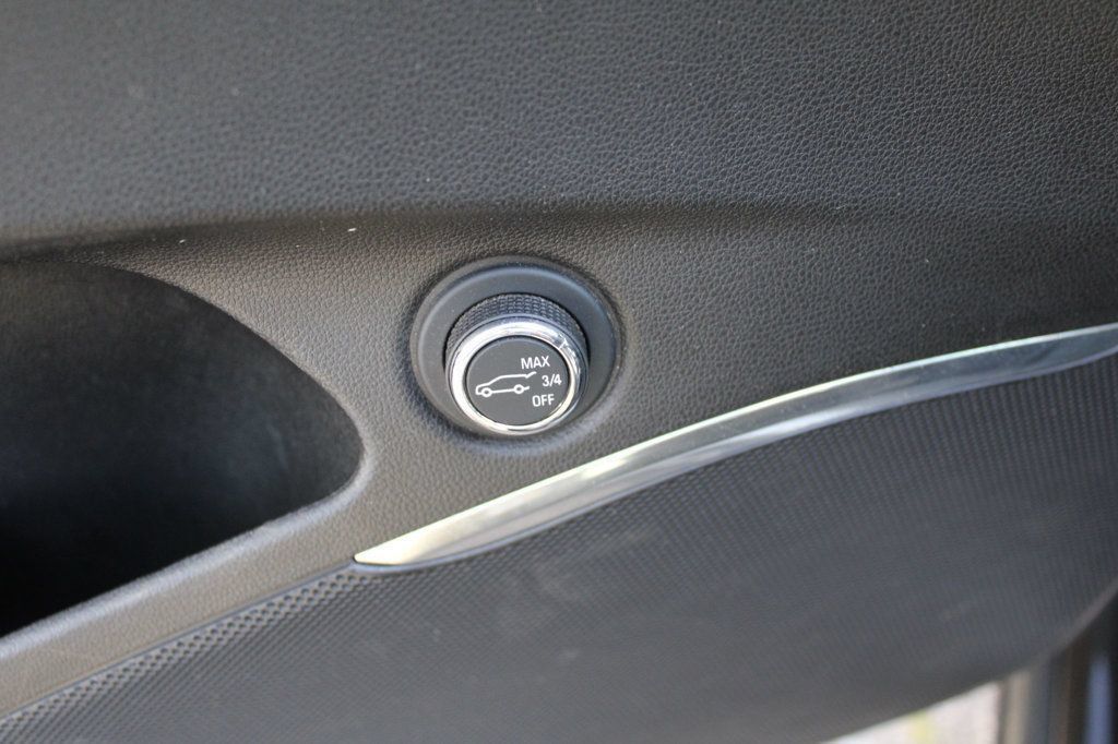 Used 2019 Buick Enclave Essence FWD image 31