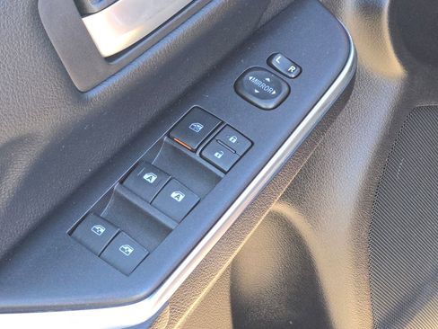 Used 2016 Toyota Camry SE w/ Protection Package (Q2) image 25