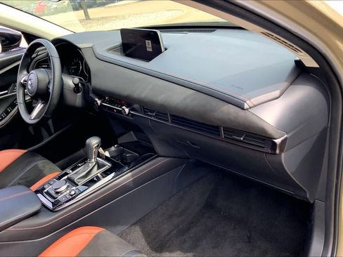 Certified 2025 MAZDA CX-30 Carbon image 19