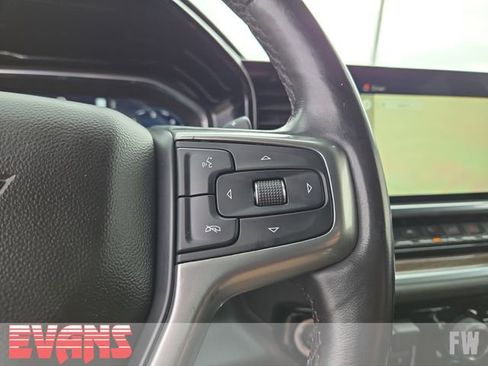 Used 2022 Chevrolet Silverado 1500 LT w/ Z71 Off-Road Package image 11