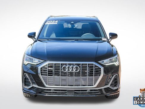 Certified 2024 Audi Q3 2.0T Premium w/ Convenience Package image 2