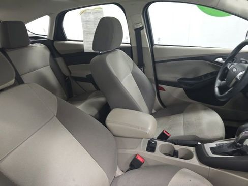 Used 2014 Ford Focus SE FWD image 14