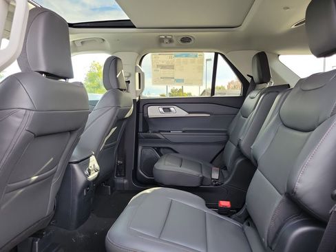 New 2026 Ford Explorer Active w/ Active Comfort Package image 13