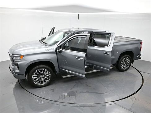 Used 2024 Chevrolet Silverado 1500 High Country image 42