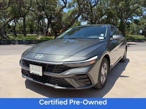 Certified 2026 Hyundai Elantra SE FWD image 2