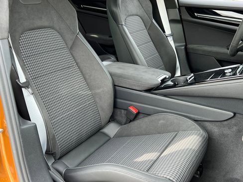 Certified 2026 Porsche Panamera GTS image 20