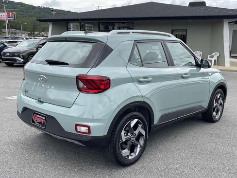 New 2026 Hyundai Venue SEL image 23