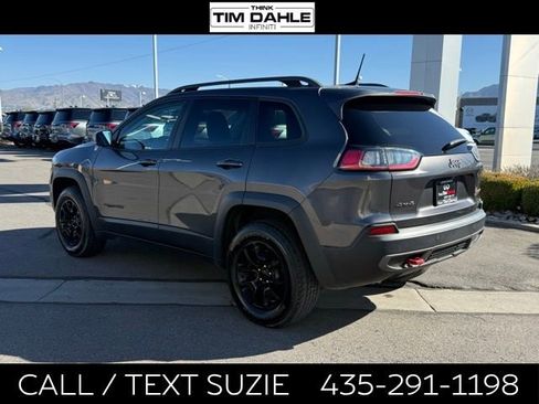 Used 2021 Jeep Cherokee Trailhawk w/ Comfort/Convenience Group AWD/4WD image 7