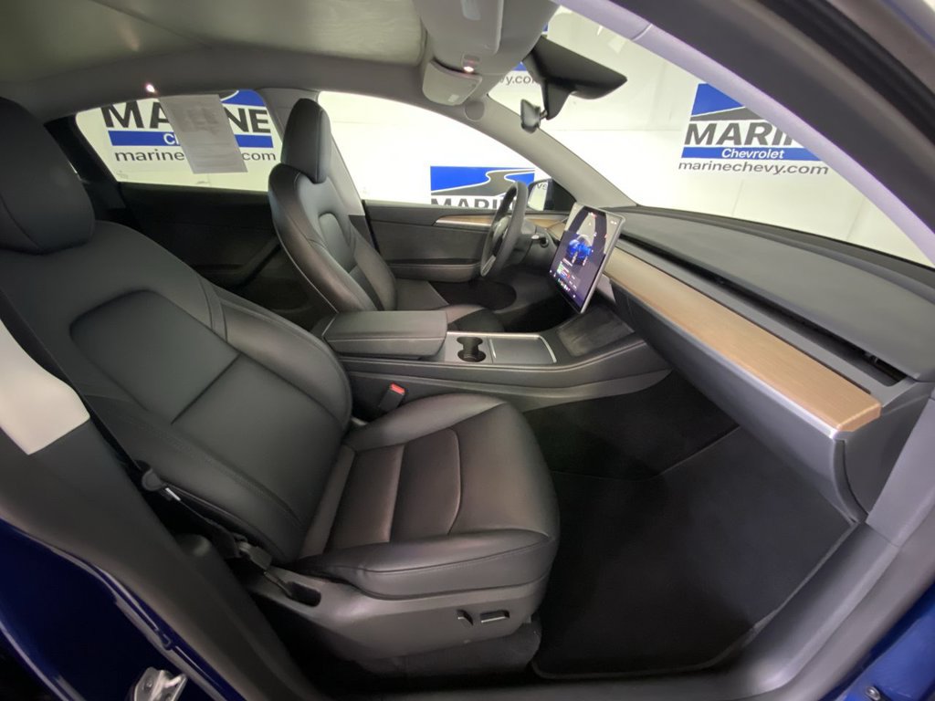 Used 2023 Tesla Model Y Long Range AWD/4WD image 32