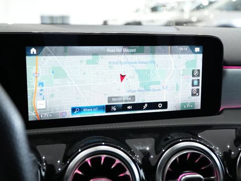 Used 2021 Mercedes-Benz A 35 AMG 4MATIC image 19