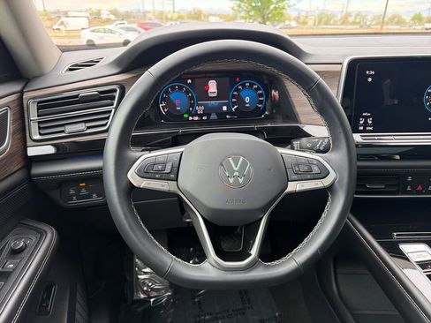 Certified 2024 Volkswagen Atlas SEL image 17