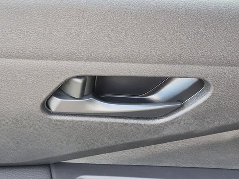 Used 2024 Nissan Pathfinder SV FWD image 27