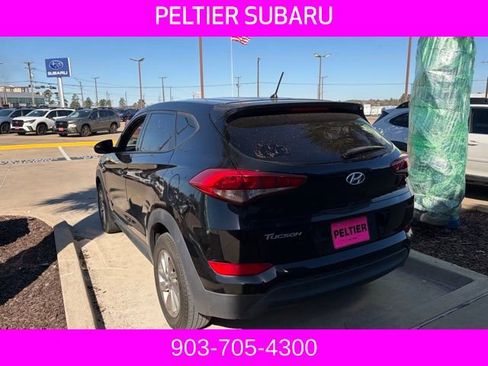 Used 2018 Hyundai Tucson SE image 12