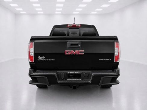 Used 2017 GMC Canyon Denali AWD/4WD image 9