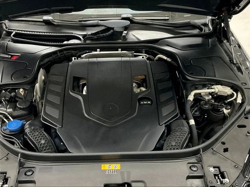 Used 2018 Mercedes-Benz S 560 4MATIC Sedan image 35