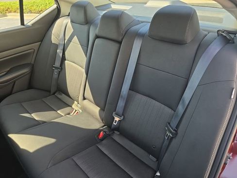 Used 2024 Nissan Altima 2.5 SV image 15