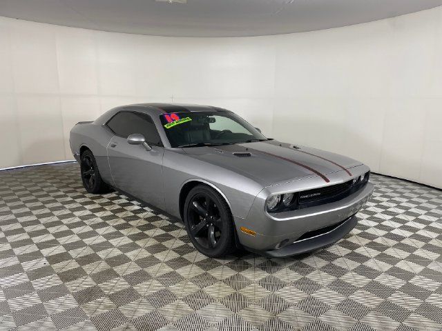 Used 2014 Dodge Challenger R/T Plus RWD image 17