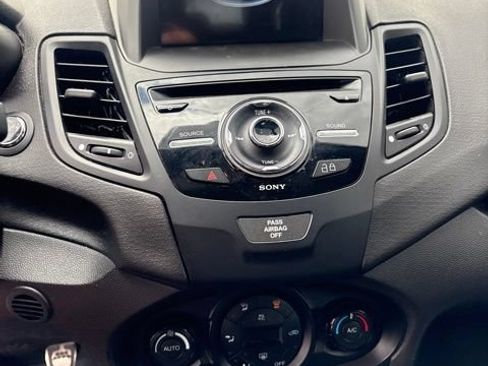 Used 2016 Ford Fiesta ST FWD image 12