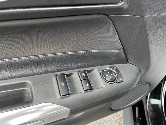 Used 2017 Ford Mustang Convertible RWD image 19