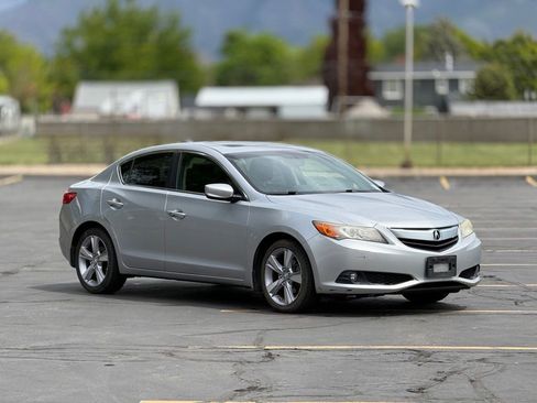 Used 2013 Acura ILX w/ Premium Package FWD image 3