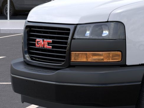 New 2025 GMC Savana 2500 w/ Driver Convenience Package RWD image 37