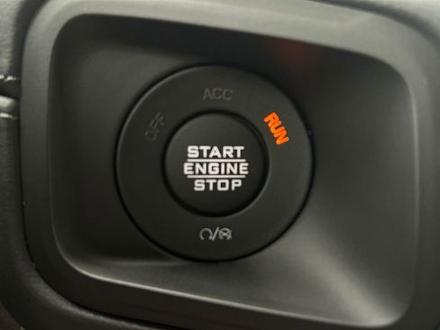 New 2026 Jeep Wrangler Unlimited Rubicon w/ Whitecap Package image 17