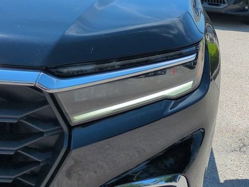 Used 2025 Honda Pilot EX-L image 10