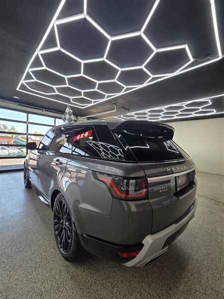 Used 2019 Land Rover Range Rover Sport HSE AWD/4WD image 5