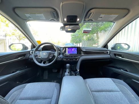 Used 2025 Toyota Camry LE FWD image 28