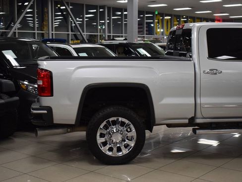 Used 2019 GMC Sierra 2500 Denali w/ Duramax Plus Package image 12