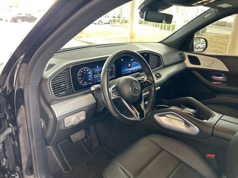 Used 2024 Mercedes-Benz GLE 450e 4MATIC image 6