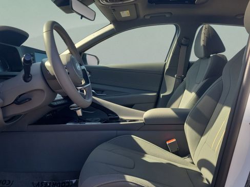 New 2026 Hyundai Elantra SEL Sport Premium FWD image 19
