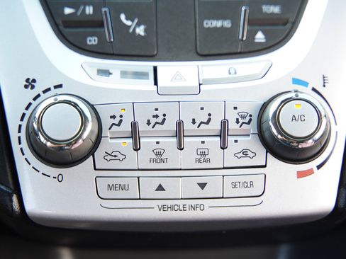 Used 2014 Chevrolet Equinox LS image 34