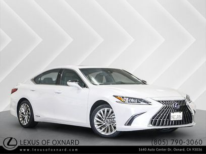 Used 2022 Lexus ES 300h w/ Luxury Package