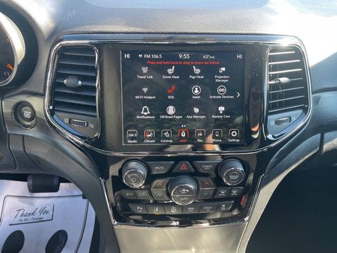 Used 2021 Jeep Grand Cherokee Laredo X AWD/4WD image 15