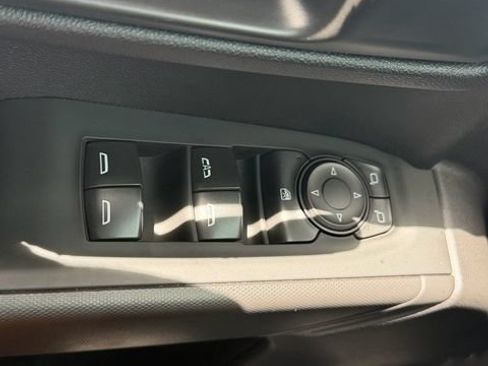 Used 2025 Chevrolet Silverado 1500 Custom RWD image 32